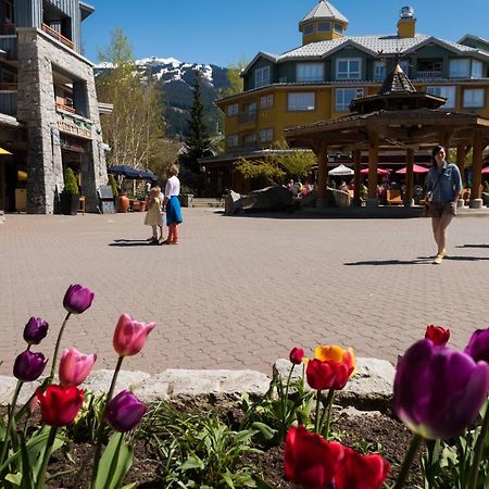 Whistler Town Plaza By Latour Hotels And Resorts 외부 사진