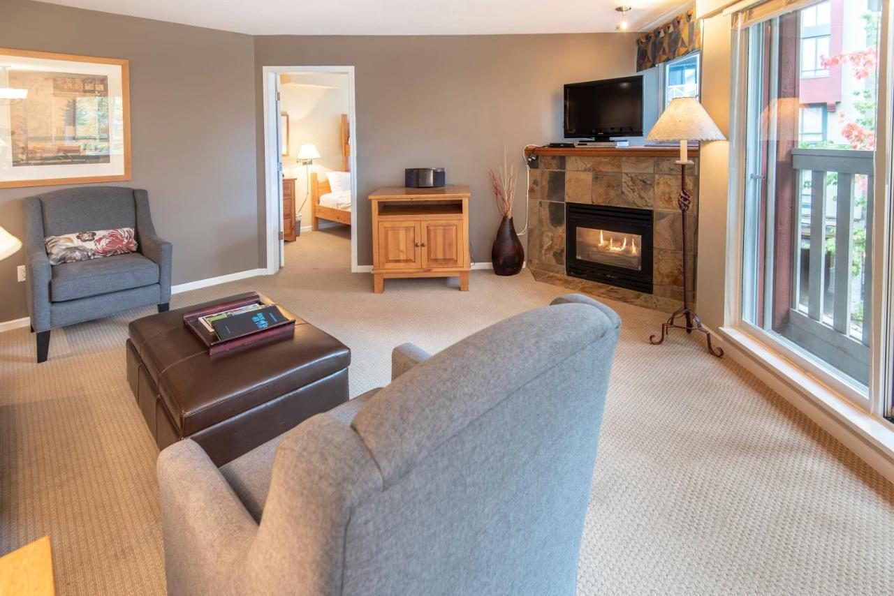 Whistler Town Plaza By Latour Hotels And Resorts 외부 사진