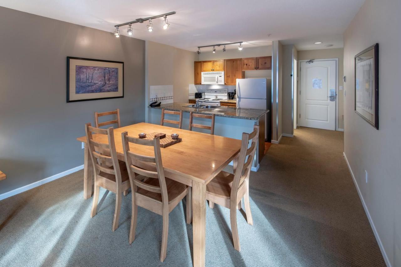 Whistler Town Plaza By Latour Hotels And Resorts 외부 사진