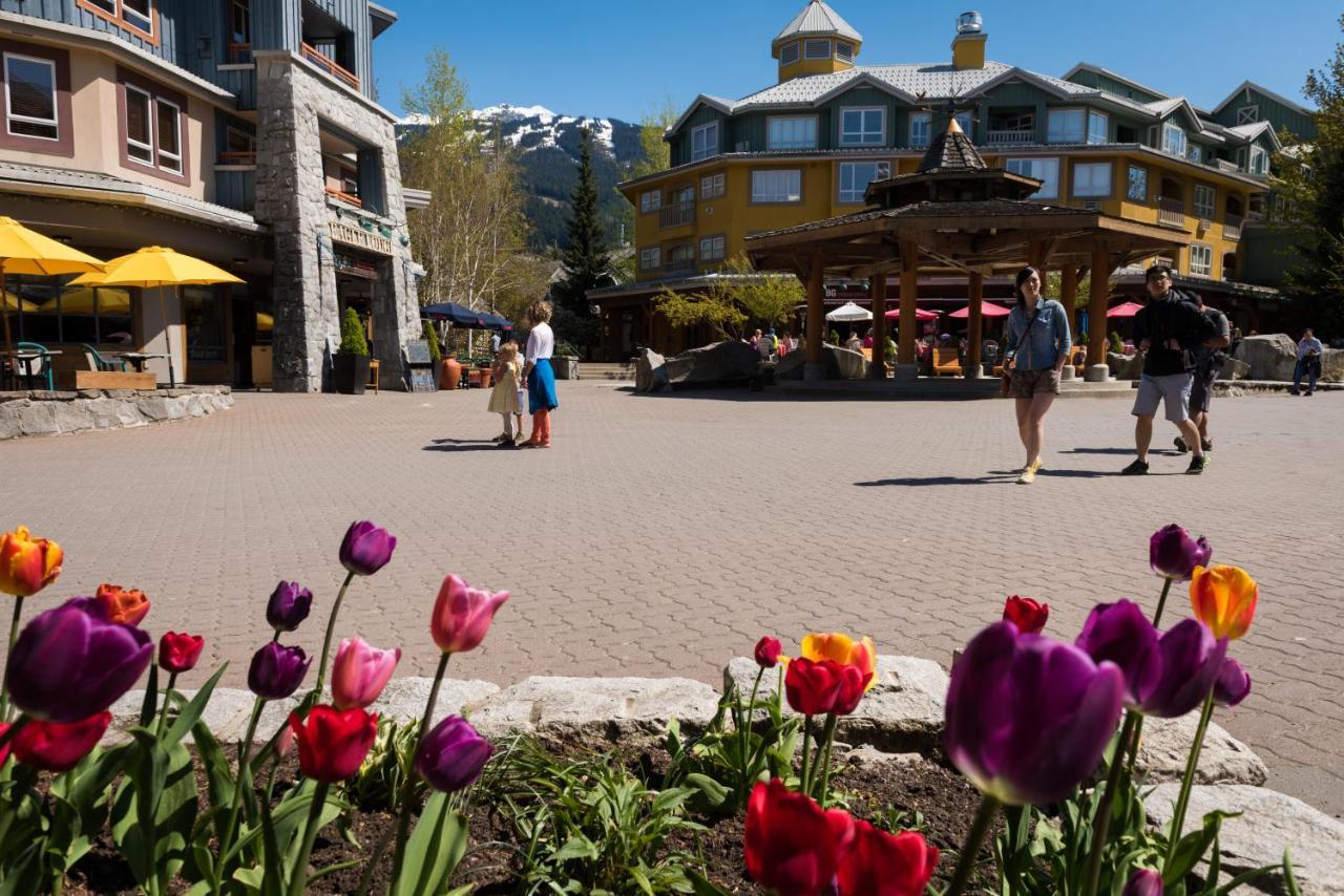 Whistler Town Plaza By Latour Hotels And Resorts 외부 사진